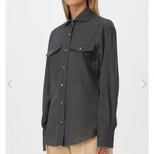 Women’s Gray Button-Up Shirt